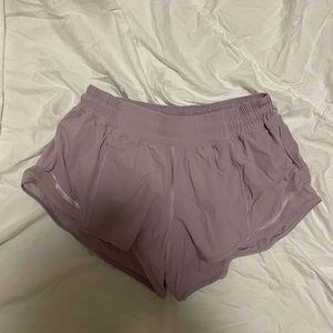 LULULEMON LIGHT PINK HOTTY HOT SHORTS